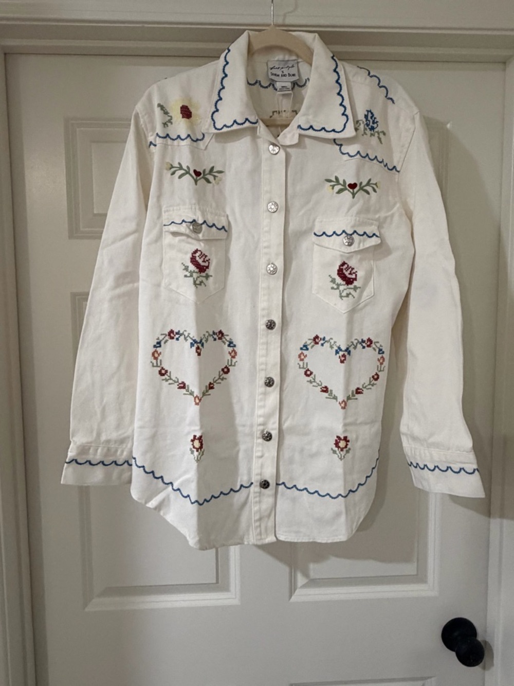 Free People x Denim and Bone Embroidered Heart Oversized Button Down- Sold Out - Picture 4 of 5
